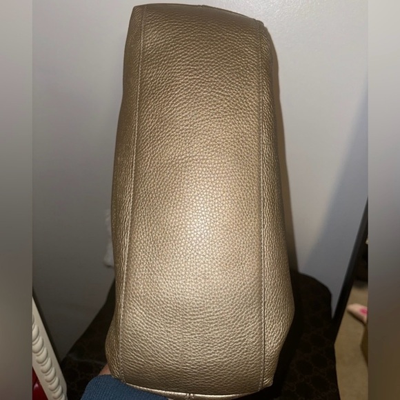 Authentic Gold Gucci SoHo chain shoulder bag - Picture 8 of 13